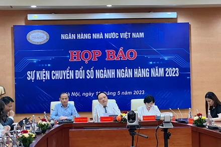 Quang cảnh họp báo.