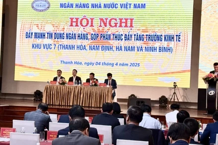 Toàn cảnh hội nghị.