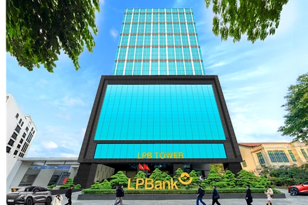 Trụ sở Ngân hàng TMCP Lộc Phát Việt Nam (LPBank) tại 17 phố Tông Đản, Hoàn Kiếm, Hà Nội.