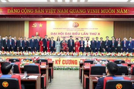 Tính đến ngày 28/3, các tổ chức đảng trong hệ thống Agribank đã tổ chức thành công 3 Đại hội điểm.