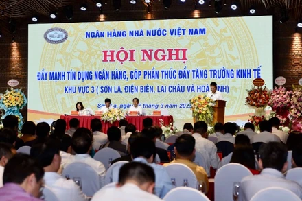 Toàn cảnh hội nghị.