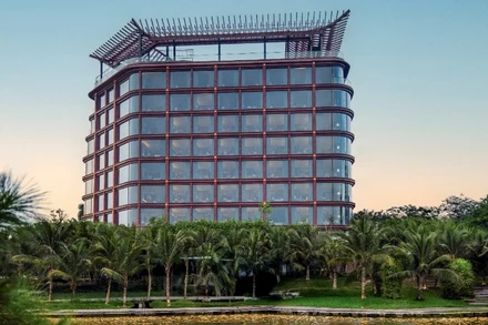 Khách sạn Dusit Cung điện Từ Hoa Hà Nội chính thức hoạt động vào ngày 9/5.