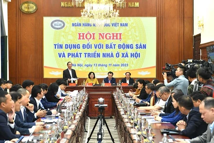 Toàn cảnh hội nghị.