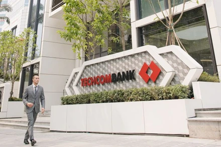 Trụ sở Techcombank được trao tặng chứng chỉ LEED Vàng cho công trình đẳng cấp thân thiện với môi trường.