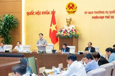 Phiên họp thứ 32 của Ủy ban Thường vụ Quốc hội khóa XV. (Ảnh: quochoi.vn)
