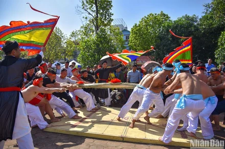 [Ảnh] Trình diễn nghi lễ và trò chơi kéo co cộng đồng ở Việt Nam và Hàn Quốc
