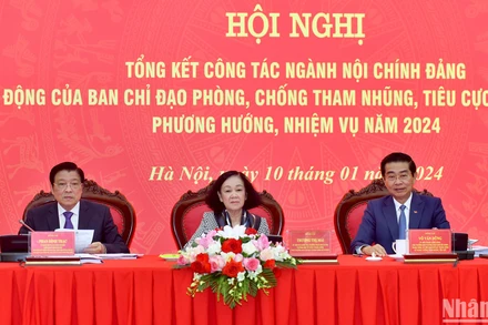 Thường trực Ban Bí thư Trương Thị Mai và lãnh đạo Ban Nội chính Trung ương chủ trì hội nghị.