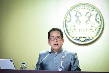 Ngày 20/2, Người phát ngôn Chính phủ Thái Lan Jirayu Houngsub khẳng định việc hồi hương số người Trung Quốc thực hiện theo luật xuất nhập cảnh của Thái Lan. Ảnh: Văn phòng Thủ tướng Thái Lan.