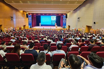 Quang cảnh hội nghị.