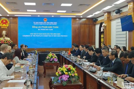 Toàn cảnh buổi ký kết.