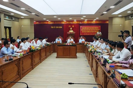 Quang cảnh buổi làm việc.