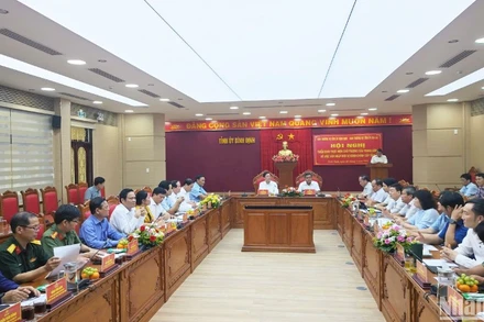 Toàn cảnh hội nghị.