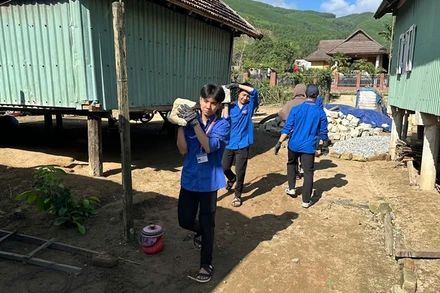 Trong giai đoạn mới, trách nhiệm của thanh niên ngày càng lớn lao.