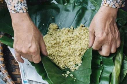 [Video] Vị cốm gọi về hương thu