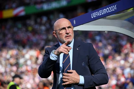 HLV De la Fuente của Tây Ban Nha đã chuẩn bị sẵn sàng trước trận gặp Italia.