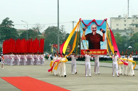 Hội khỏe Phù Đổng tỉnh Tuyên Quang tranh tài ở 7 môn thi đấu: Bóng đá, Cờ vua, Điền kinh, Đẩy gậy, Cầu lông, Vovinam, Võ cổ truyền.