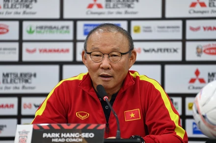 HLV Park Hang-seo tại buổi họp báo sáng 12/1 trước thềm trận chung kết AFF Cup 2022. (Ảnh: Mạnh Quân)