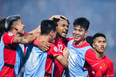 [Ảnh] Thắng Thái Lan 2-1, Việt Nam khởi đầu chung kết mỹ mãn