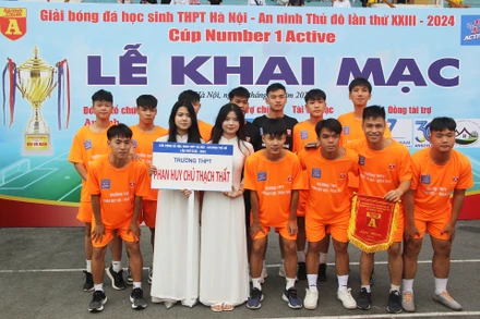 THPT Phan Huy Chú (Thạch Thất) bước vào giải đấu với tư cách nhà đương kim vô địch và là đội có 2 lần đăng quang liên tiếp. 