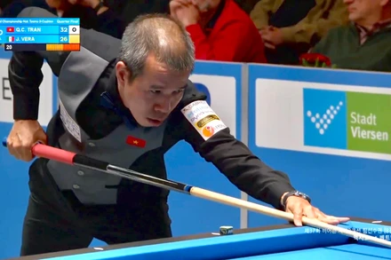 Trần Quyết Chiến đánh bại Javier Vera của Mexico. 