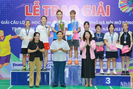 Các đội đạt giải tập thể. 