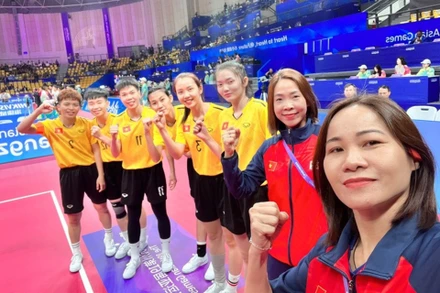 Đội tuyển cầu mây nữ Việt Nam giành vé vào chơi trận chung kết. 