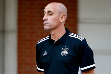 Chủ tịch RFEF Luis Rubiales tại buổi lễ mừng công đội tuyển nữ Tây Ban Nha trở về với danh hiệu nhà vô địch World Cup nữ 2023. (Ảnh: Reuters)