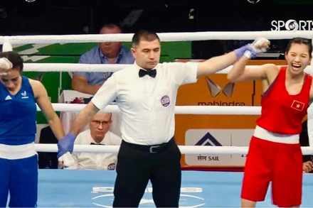 Khoảnh khắc chiến thắng của Nguyễn Thị Tâm trước đối thủ người Pháp. 