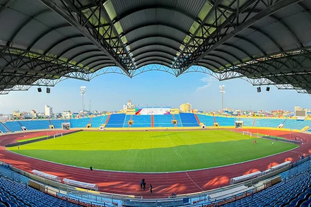 "Chảo lửa" Thiên Trường tiếp đón đội tuyển Việt Nam và Syria tới giao hữu. 