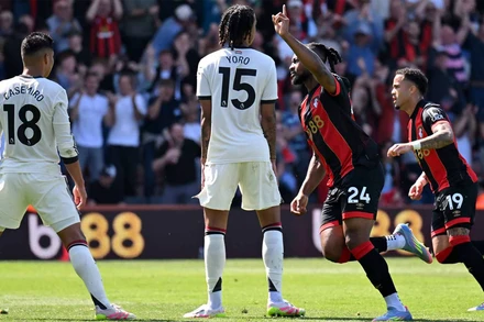 Semenyo mang về bàn mở tỷ số cho Bournemouth. (Ảnh: MUFC)