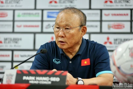 HLV Park Hang-seo chia sẻ sau trận bán kết AFF Cup 2022 tối 9/1. (Ảnh: TRẦN HẢI)