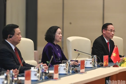 [Ảnh] Thường trực Ban Bí thư Trung ương Đảng Cộng sản Việt Nam Trương Thị Mai hội đàm với Ủy viên Thường vụ Bộ Chính trị Trung ương Đảng Cộng sản Trung Quốc Thái Kỳ