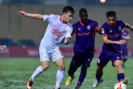 [Ảnh] Thể Công Viettel "thua đắng" Bình Dương trên sân nhà