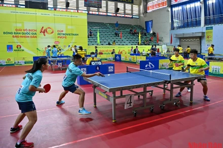 Trận đấu tại nội dung đôi nam nữ giữa đương kim vô địch Nguyễn Đức Tuân và Bùi Ngọc Lan gặp Đinh Đức Kiên và Bùi Thị Bảo Vy.