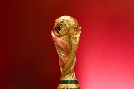Cúp vàng World Cup. (Ảnh: Skysports)