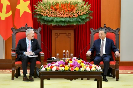 Tổng Bí thư Tô Lâm tiếp ông Ted Osius, Chủ tịch kiêm Tổng Giám đốc Hội đồng Kinh doanh Hoa Kỳ-ASEAN. (Ảnh: ĐĂNG KHOA)