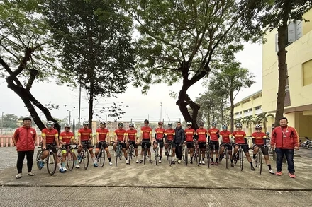 Đội tuyển Xe đạp Việt Nam tham dự Giải vô địch Xe đạp đường trường châu Á 2025. 