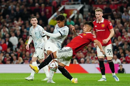 Man United và Liverpool hứa hẹn sẽ làm nên trận derby nước Anh đầy hấp dẫn. (Ảnh: The Independent)
