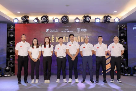 Các thành viên đội tuyển golf Việt Nam tại Lễ xuất quân. (Ảnh: VGA)