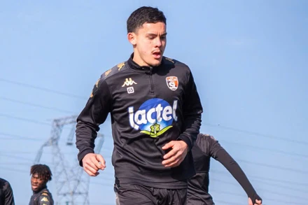 Aymeric Faurand Tournair tập luyện cùng câu lạc bộ Laval FC. (Ảnh: Instagram nhân vật)