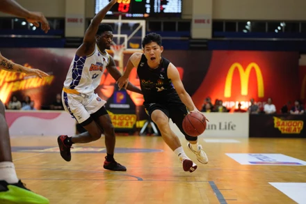 Võ Kim Bản tỏa sáng mang về nhiều điểm số quan trọng cho Saigon Heat. (Ảnh: VBA)