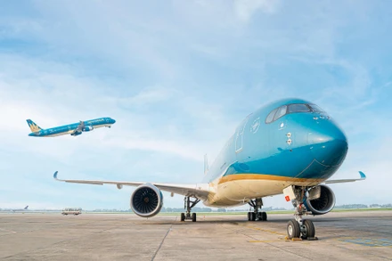 Gói hỗ trợ tín dụng 12 nghìn tỷ đồng giúp Vietnam Airlines giảm bớt khó khăn và thoát khỏi nguy cơ phá sản.