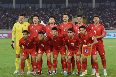 Đội hình đội tuyển Việt Nam đối đầu Indonesia tại trận đấu vừa qua. (Ảnh: TRẦN HẢI)