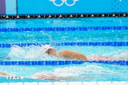 Huy Hoàng thi đấu ở làn bơi số 2. (Ảnh: Hoàng Linh/TTXVN)