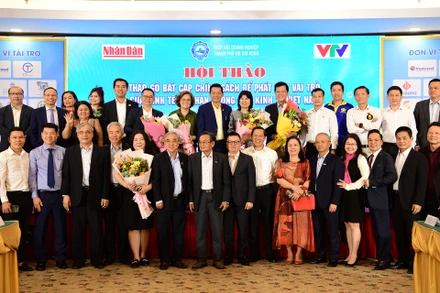 [Ảnh] Toàn cảnh Hội thảo "Tháo gỡ bất cập chính sách để phát huy vai trò của kinh tế tư nhân trong nền kinh tế Việt Nam" 