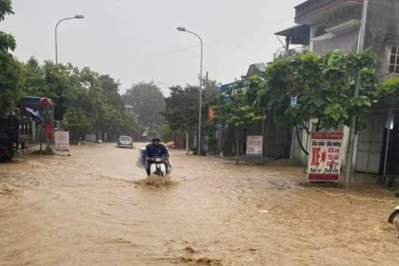Mưa lũ tại huyện Lương Sơn, Hòa Bình.