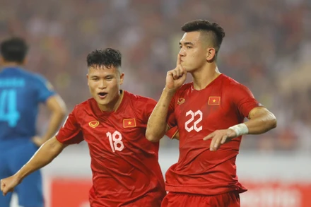 Tiến Linh mở tỷ số ở phút 24. (Ảnh: Minh Chiến)