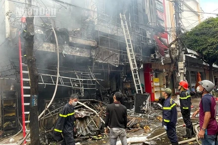 Đám cháy sau khi được khống chế.