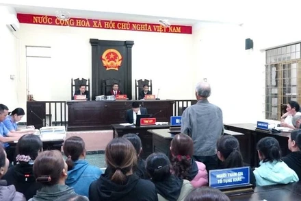 Các bị cáo tại phiên tòa.