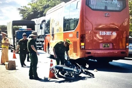 Các cơ quan chức năng đang điều tra làm rõ vụ tai nạn.